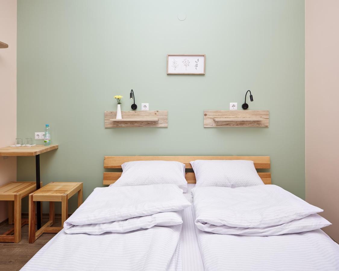 Dream Hostel Khmelnytskyi Екстер'єр фото