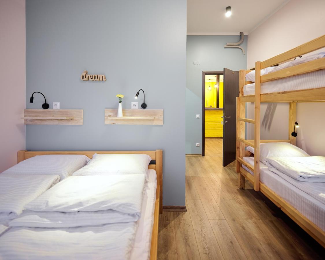 Dream Hostel Khmelnytskyi Екстер'єр фото