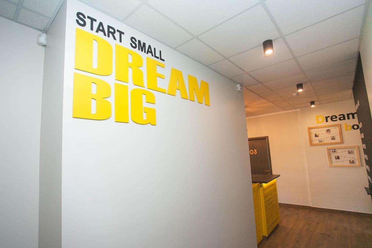 Dream Hostel Khmelnytskyi Екстер'єр фото